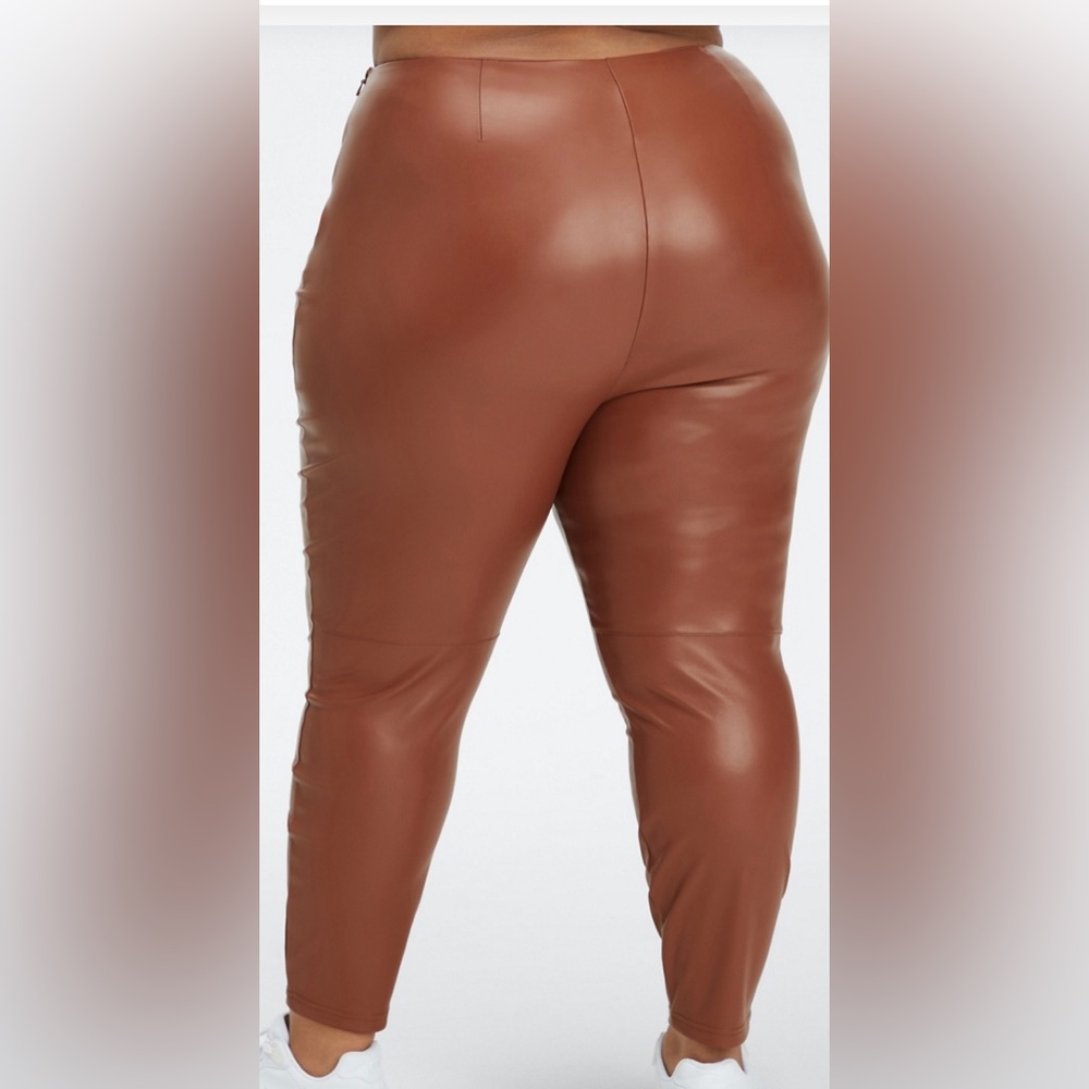 NWOT- Size 3X Vegan Leather High-Waisted Legging: Mahogany